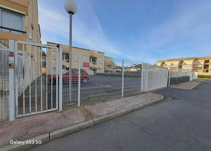 Mezzanine Avec Terrasse Et Piscine A Marseillan - 6 Couchages - Fr-1-326-437 Le Castellas